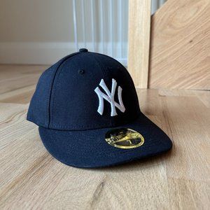 NY Yankees Hat - Authentic Collection 59FIFTY Fitted - Size 7